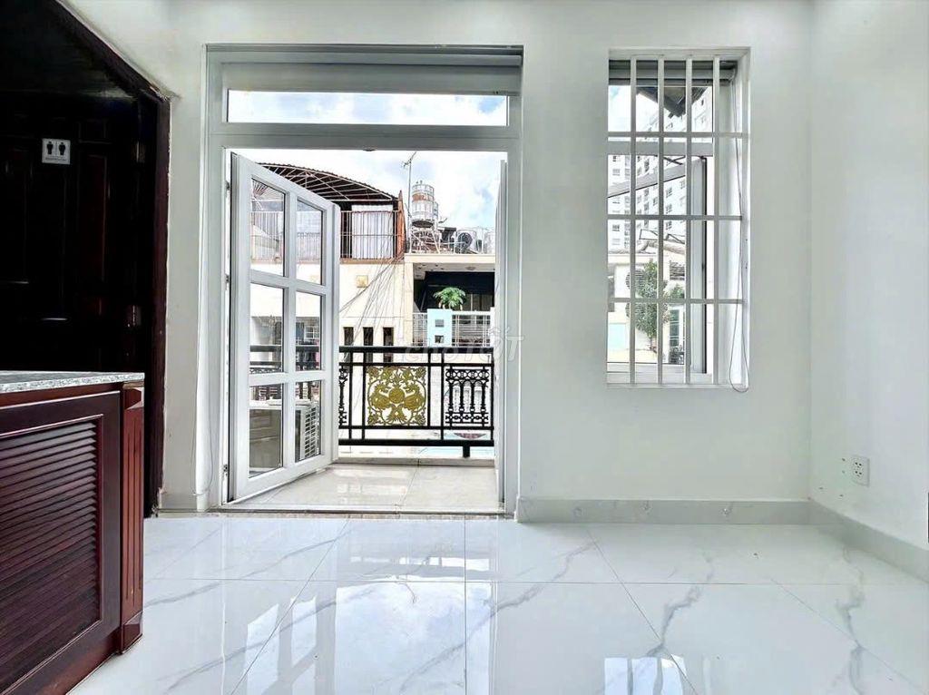 1PN  riêng tách bếp full nội thất ban công cửa sổ rộng tại PXL