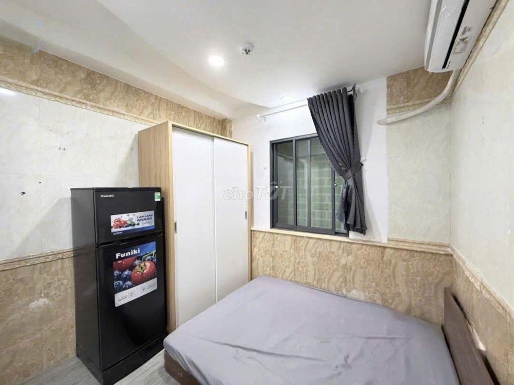 1pn riêng tách bếp full nội thất cửa sổ đường xe hơi cách PXL 100m