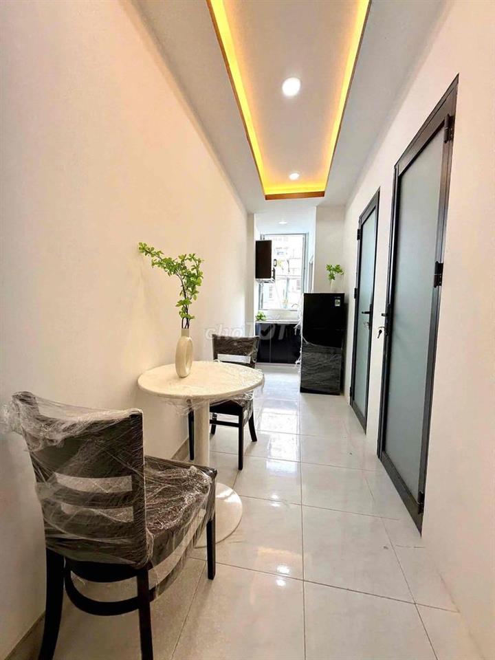 2pn riêng tách bếp cửa sổ trời full nội thất tại bờ kè Trường Sa
