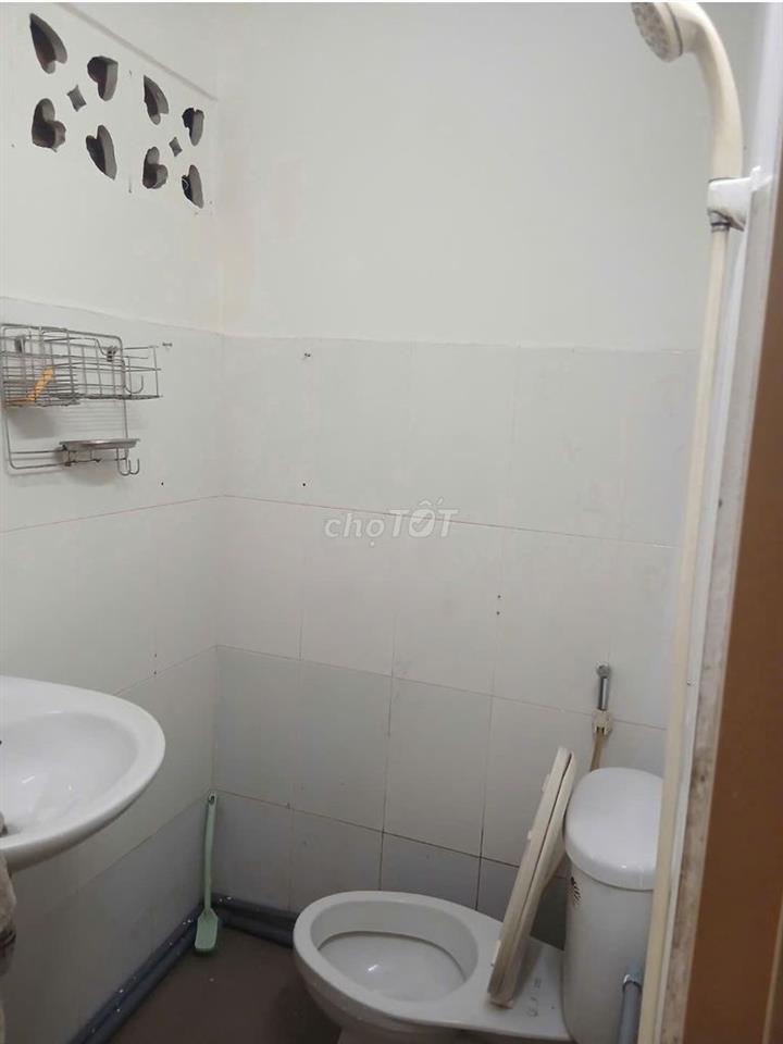 Cho thuê phòng trọ giá rẻ trưng tâm q.10 tp HCM
