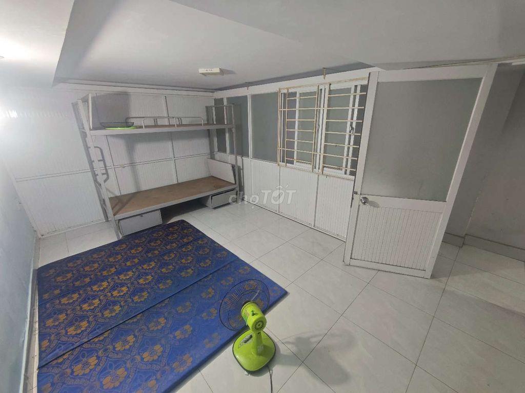 Chính chủ cho thuê phòng trọ  Q6 từ 1tr5 đến 2tr4