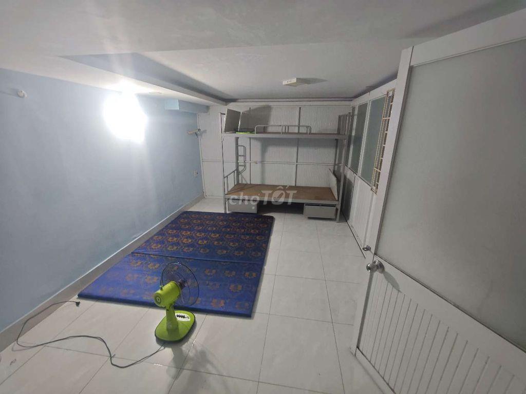 Chính chủ cho thuê phòng trọ  Q6 từ 1tr5 đến 2tr4