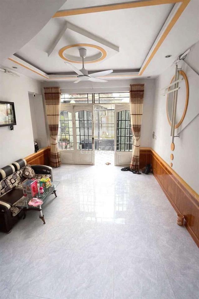 Nhà 1 Trệt 2 Lầu - Đông Bắc - Cần Bán Nhanh 