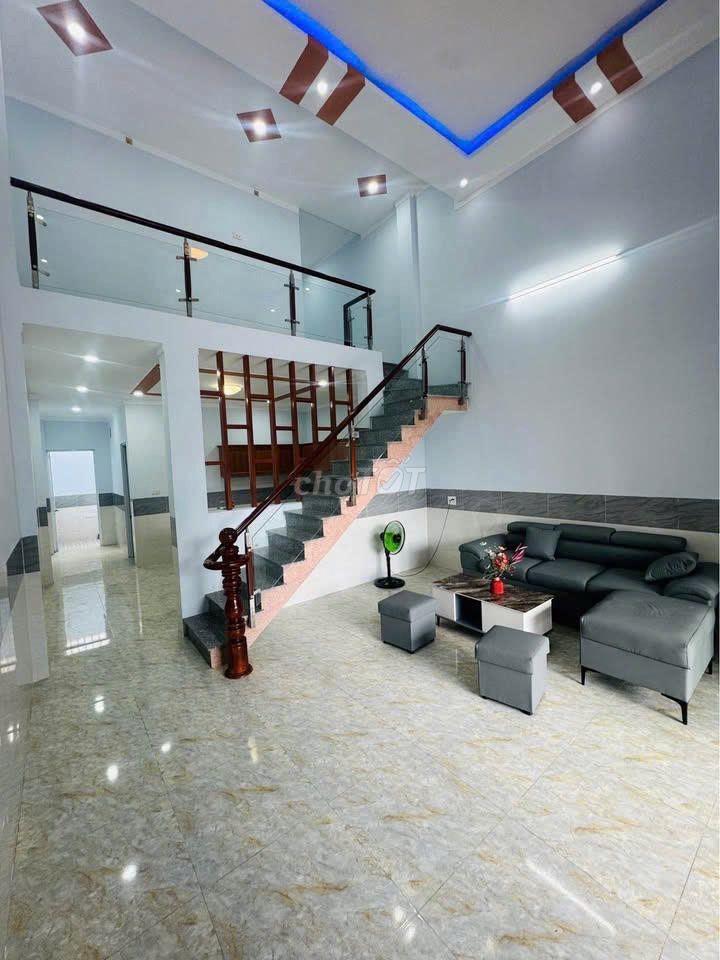 📌CHỦ BÁN GẤP NHÀ C4 GÁC ĐÚC Ở NGÃ 3 BẦU CHỢ BẮP - HÓC MÔN SỔ SẴN.