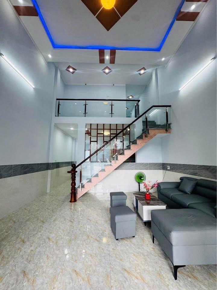 📌CHỦ BÁN GẤP NHÀ C4 GÁC ĐÚC Ở NGÃ 3 BẦU CHỢ BẮP - HÓC MÔN SỔ SẴN.