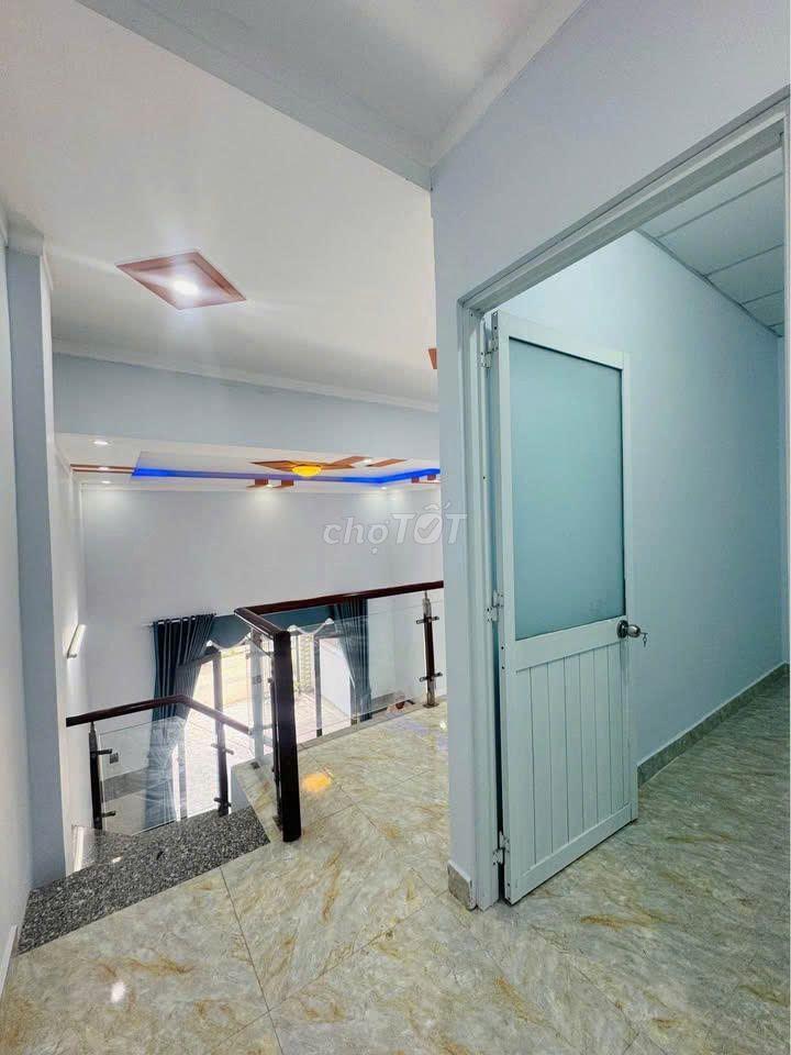 📌CHỦ BÁN GẤP NHÀ C4 GÁC ĐÚC Ở NGÃ 3 BẦU CHỢ BẮP - HÓC MÔN SỔ SẴN.