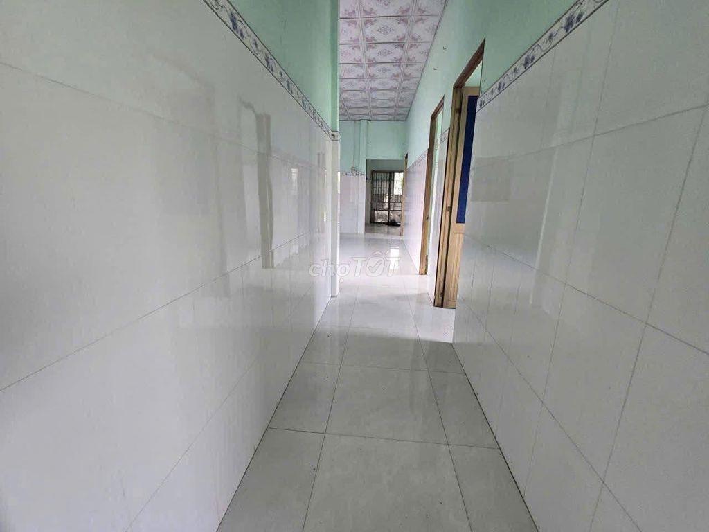Bán căn nhà do dân gốc Củ CHi xây dựng ket ra gấp Giá 670tr giao sổ.