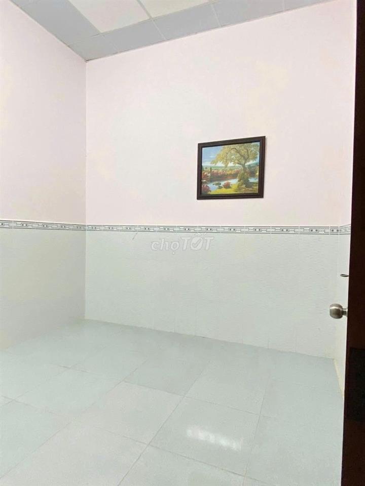 bán nhà 2 sẹc Tô Kí vào căn 1 trệt 1 lầu giá 1tỷ050 mua bán sổ sẵn.