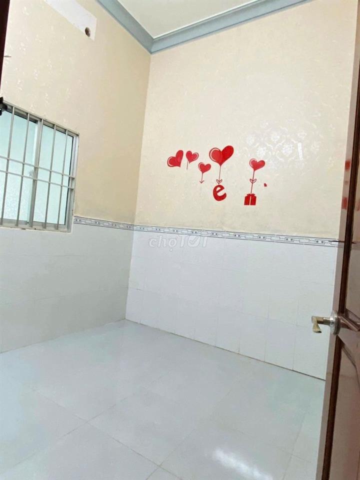 bán nhà 2 sẹc Tô Kí vào căn 1 trệt 1 lầu giá 1tỷ050 mua bán sổ sẵn.