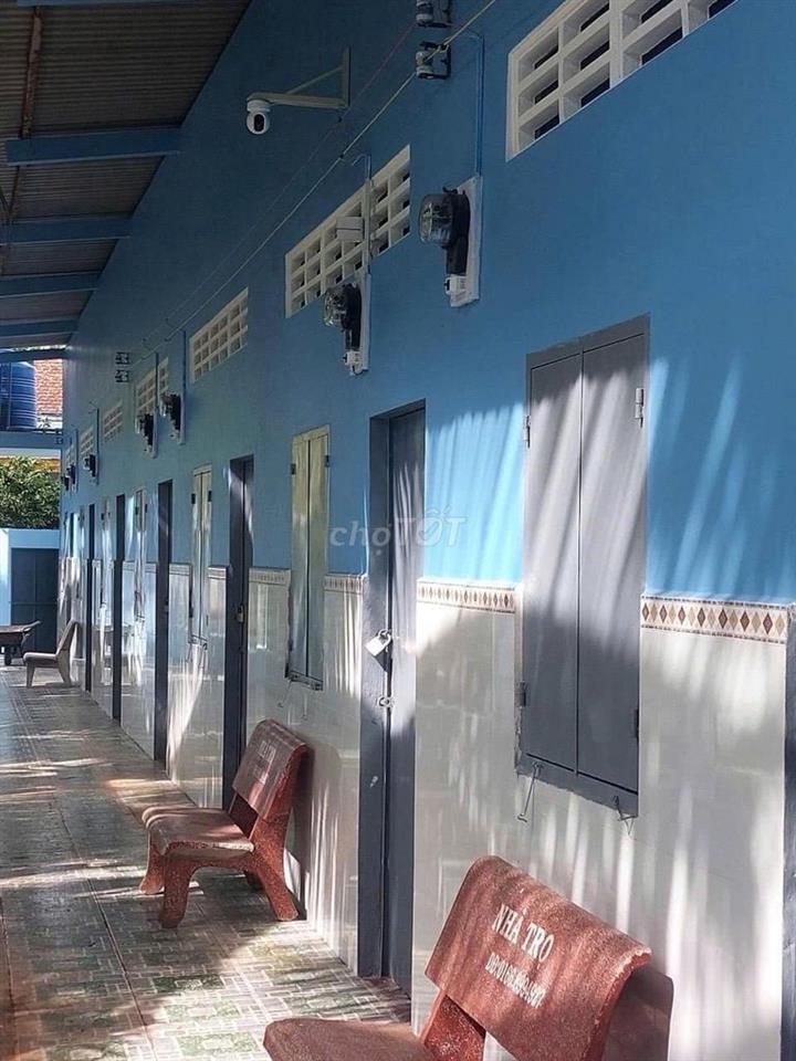 1tỷ170 sang luôn dãy trọ 10 phòng đang kinh doanh,ngay Tân Thông Hội