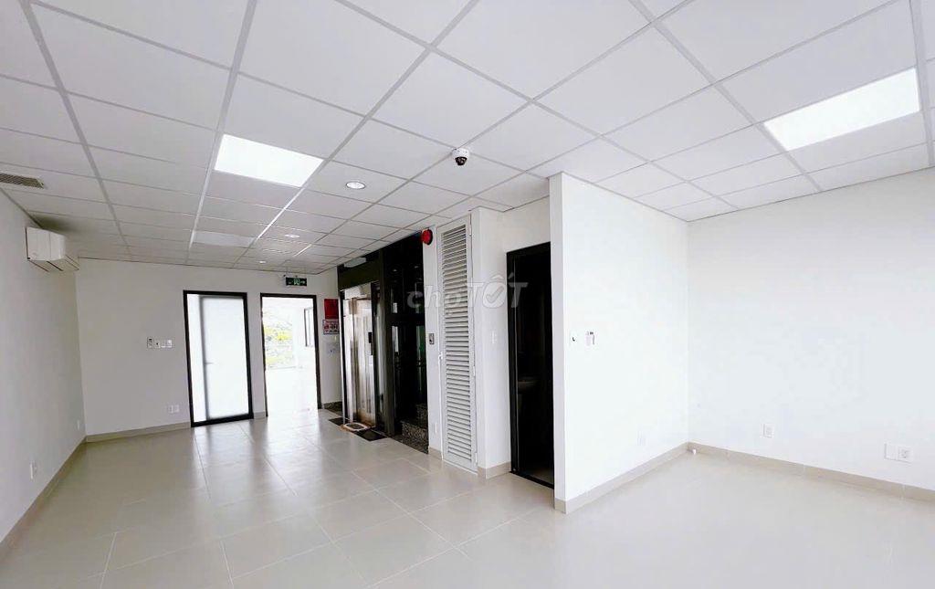 CHO THUÊ VĂN PHÒNG TRUNG TÂM QUẬN 7 CÓ THANG MÁY