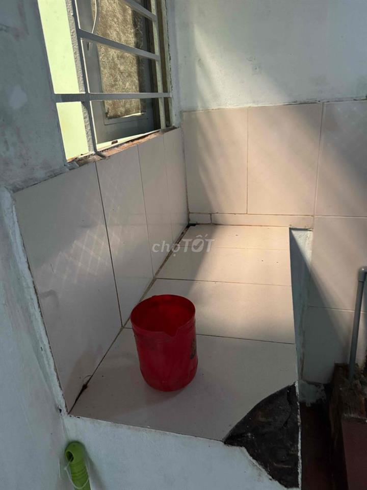 phòng nhỏ gọn , gác lửng sạch sẽ