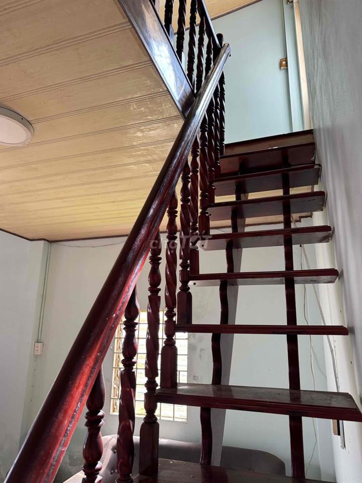 nhà hẻm xe hơi