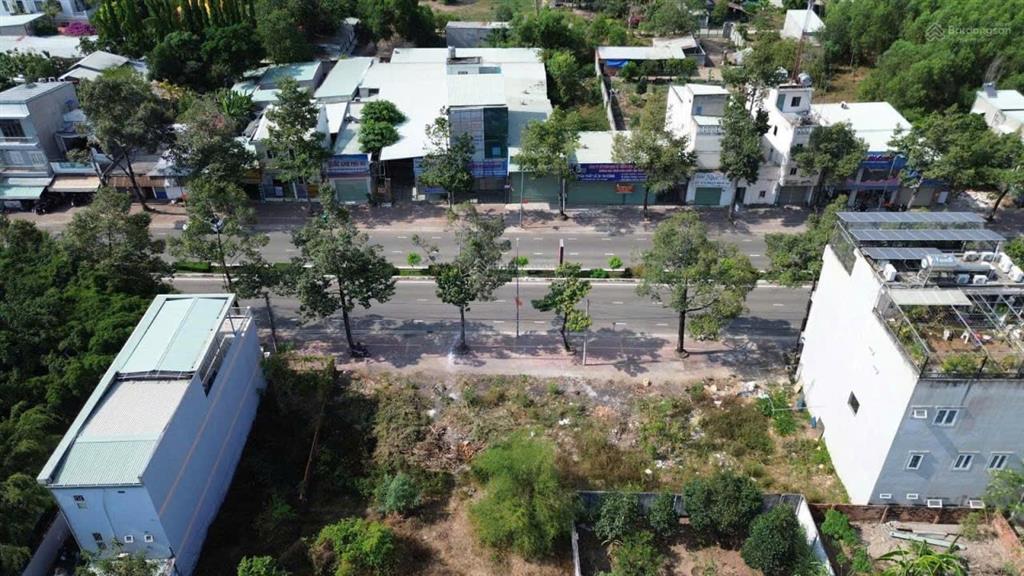 Bán đất trung tâm Phú Mỹ: 40m mặt tiền Lê Duẩn, 574m² có 260m² thổ cư, tách sẵn 4 lô