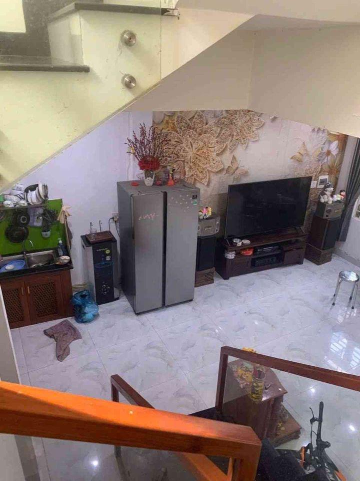 NHỈNH 4 TỶ PHẠM NHỮ TĂNG - 20m RA ĐƯỜNG CHÍNH - GẦN BÃI ĐẬU Ô TÔ