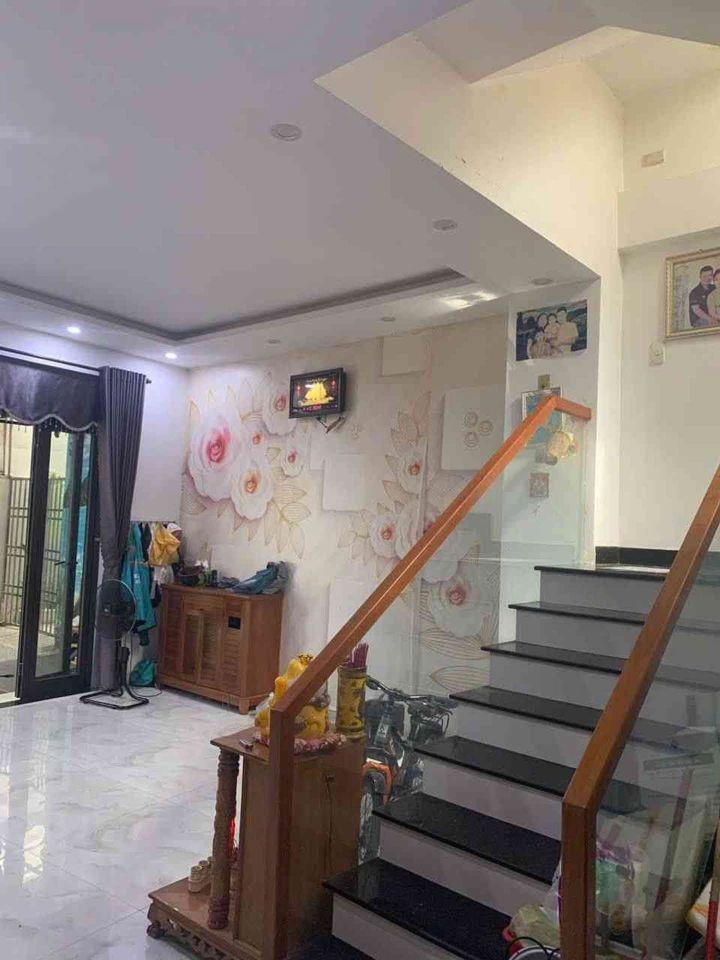 NHỈNH 4 TỶ PHẠM NHỮ TĂNG - 20m RA ĐƯỜNG CHÍNH - GẦN BÃI ĐẬU Ô TÔ