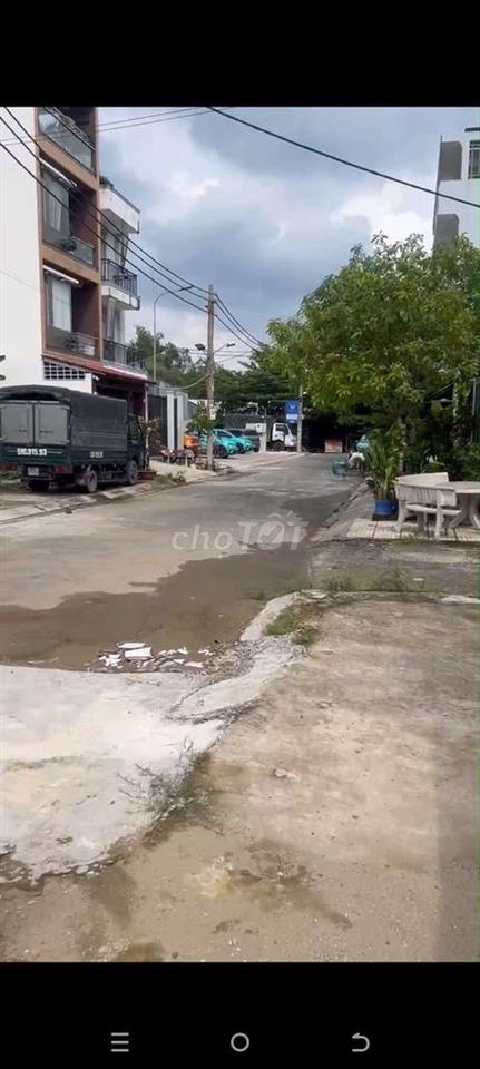 đất 105m2(5×21)m full thổ.P7.Q8