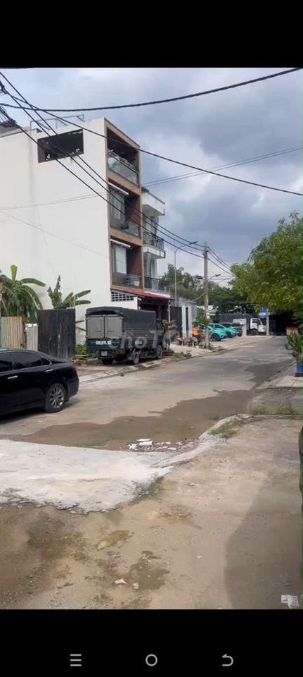 đất 105m2(5×21)m full thổ.P7.Q8