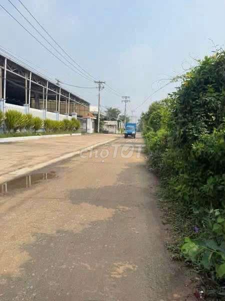 đất full thổ 181m2(5×36m) ấp 4xã tân bửu