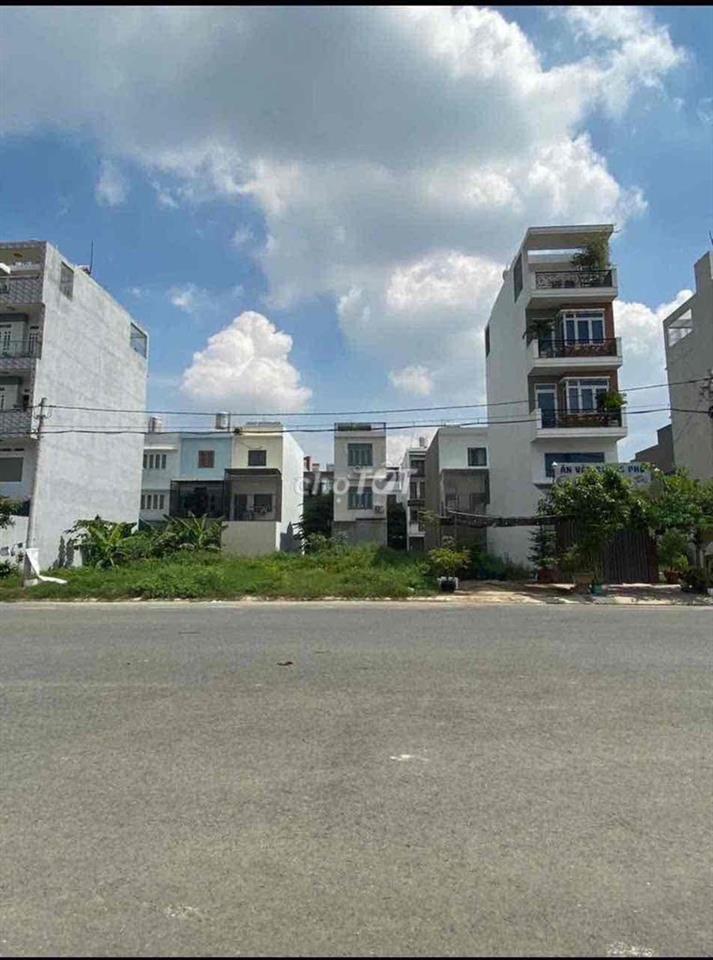 ĐẤT CHÍNH CHỦ CÓ SỔ SẴN GẦN BXQ8 - GIÁ 1,399 TỶ – 100M²