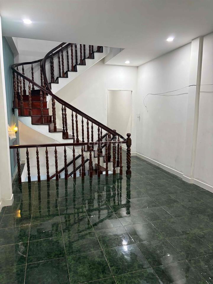 căn góc 2 Mặt tiền võ văn kiệt  cần bán