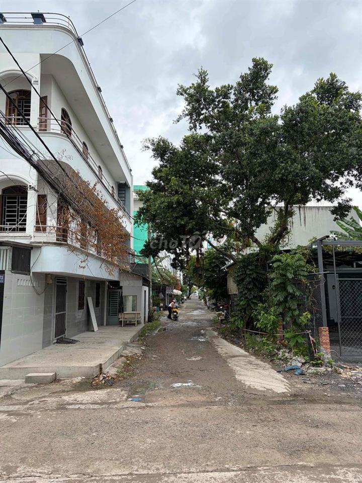 căn góc 2 Mặt tiền võ văn kiệt  cần bán