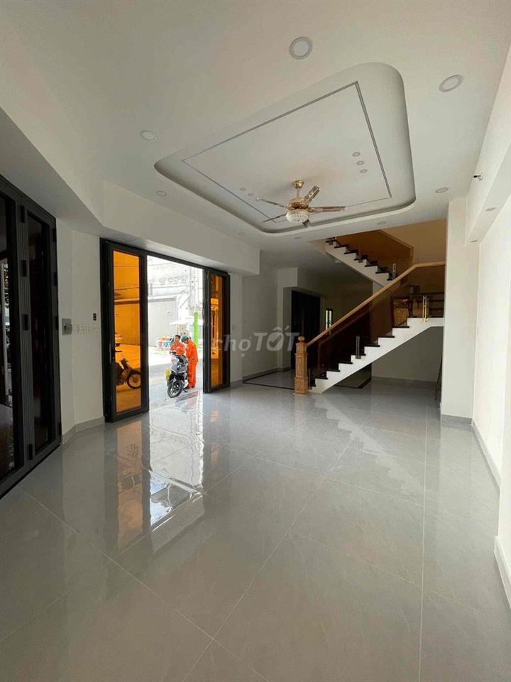 góc 2 mặt tiền có thang máy, nhà mới đẹp, tiện kinh doanh