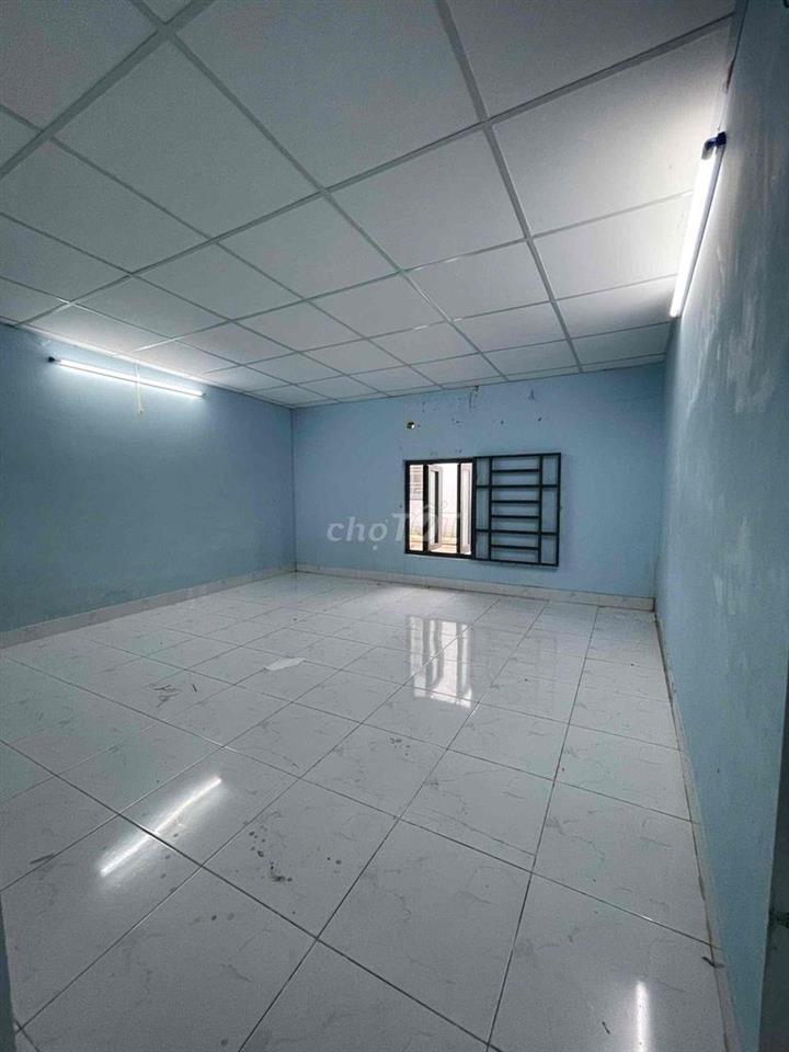 nhà mặt tiền 48m2 khu Tên Lửa view công viên