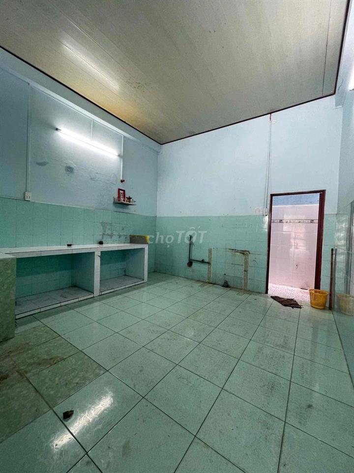 nhà mặt tiền 48m2 khu Tên Lửa view công viên