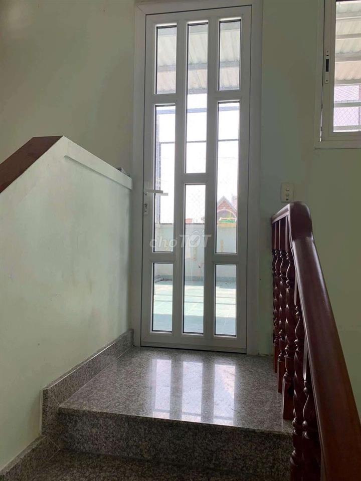 Nhà Mã Lò 12,5tr 5Pn 4wc Hẻm 8m thông
