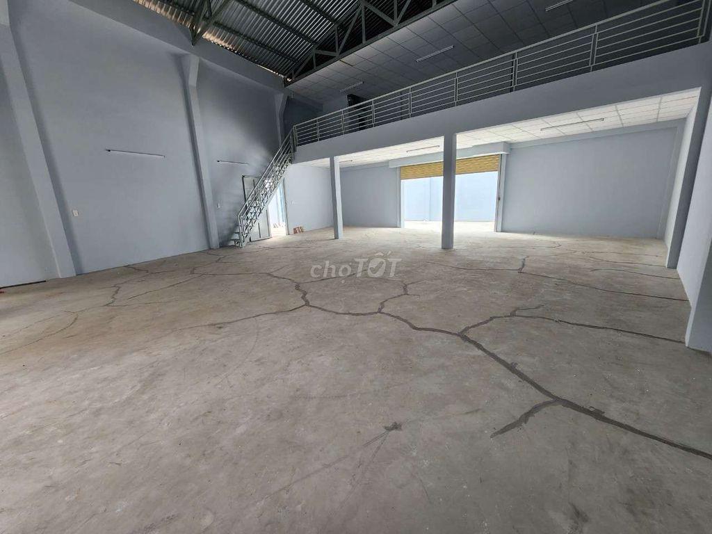 Cho thuê kho sát 4 xã 320m2 giá 25 triệu