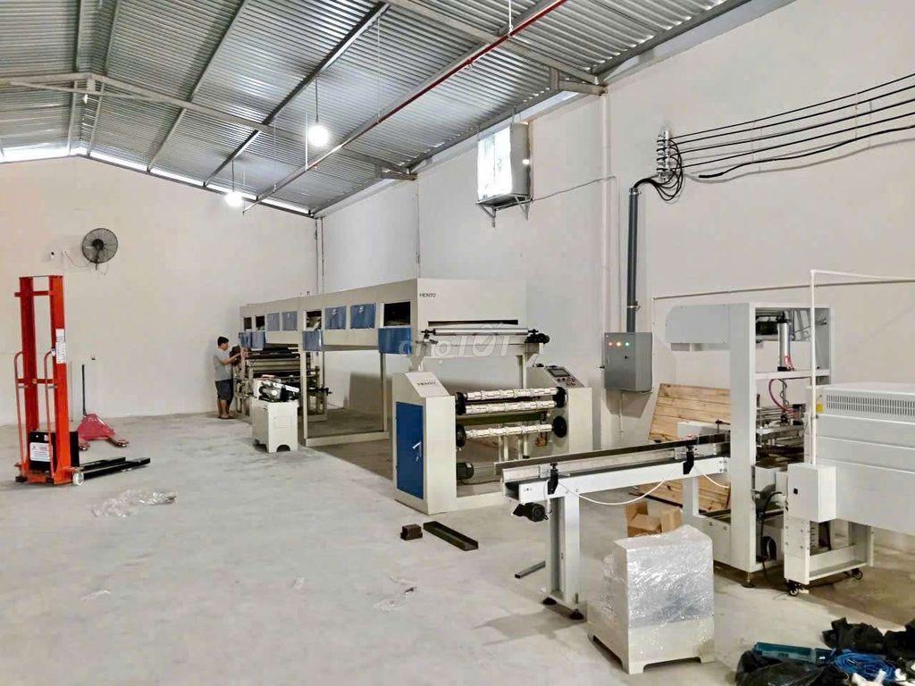 Kho 30 triệu 300m2_ đường cont sẵn pccc
