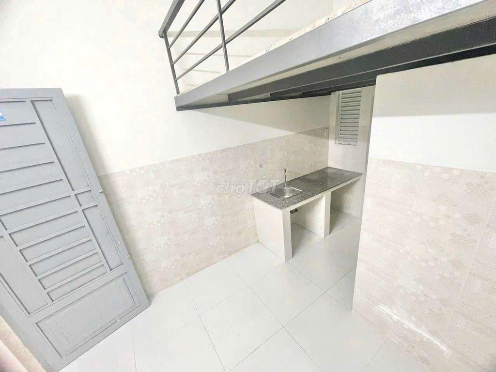 Phòng bự giá rẻ gần ĐH Công Thương