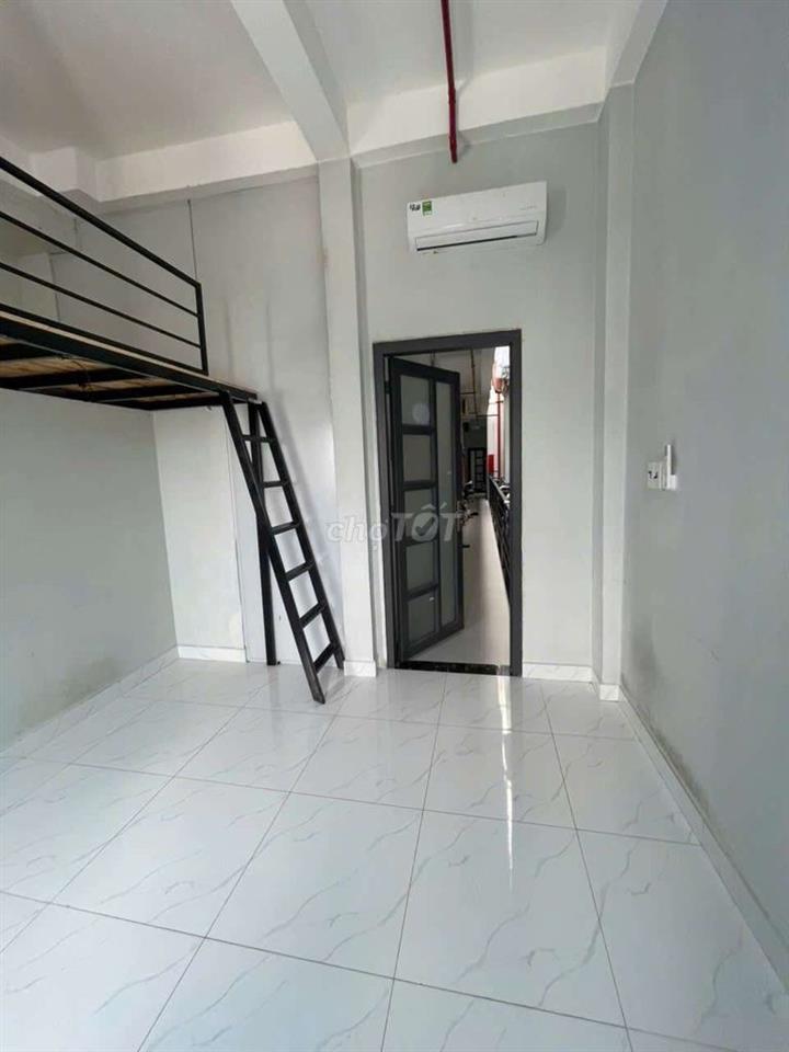 chính chủ sang 32phòng 32wc,  full khách quang trung giáp thống nhất 