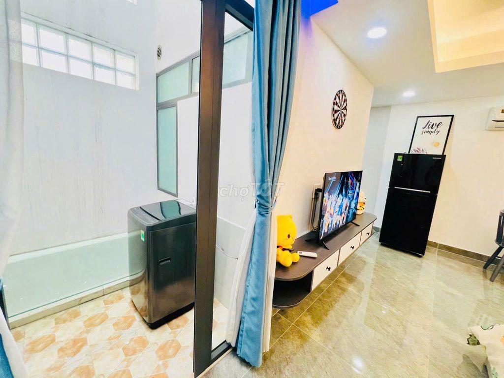 1PN TÁCH BẾP BAN CÔNG FULL NỘI THẤT NGAY HỒNG BÀNG UEF