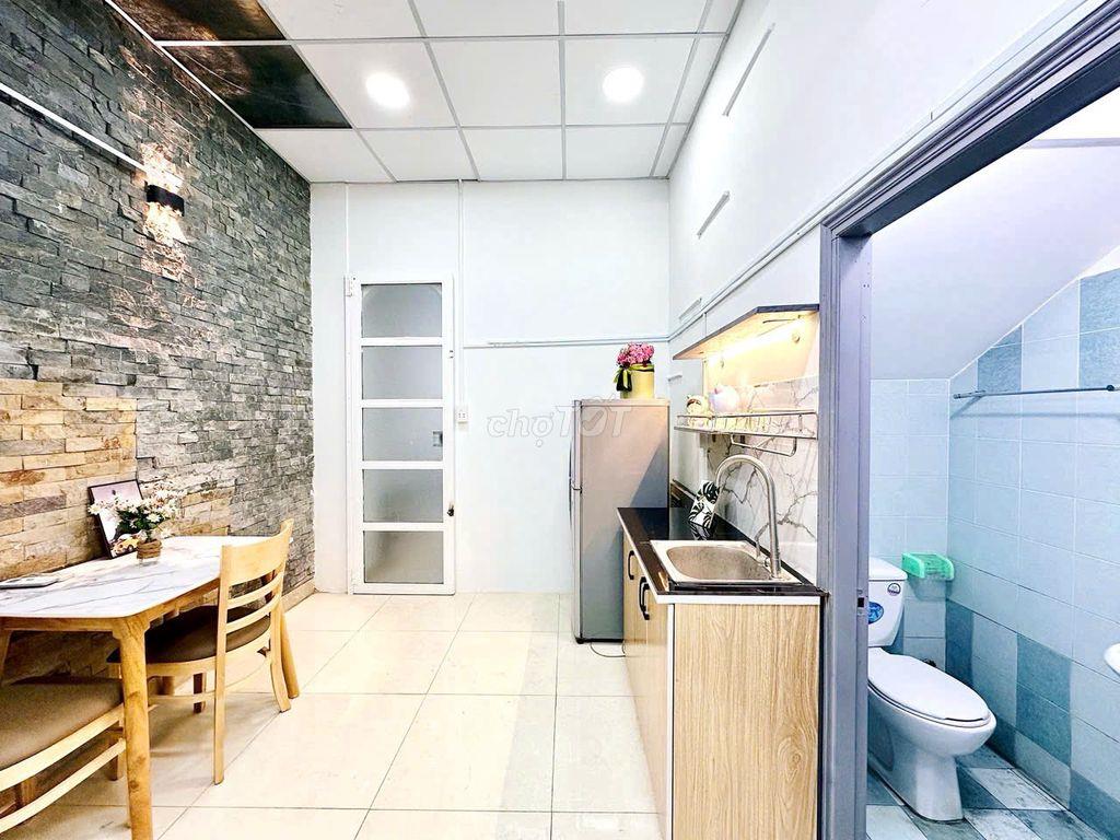 2PN FULL NỘI THẤT NGAY PHAN VĂN TRỊ GẦN HỒNG BÀNG - UEF - HUTECH - VLU