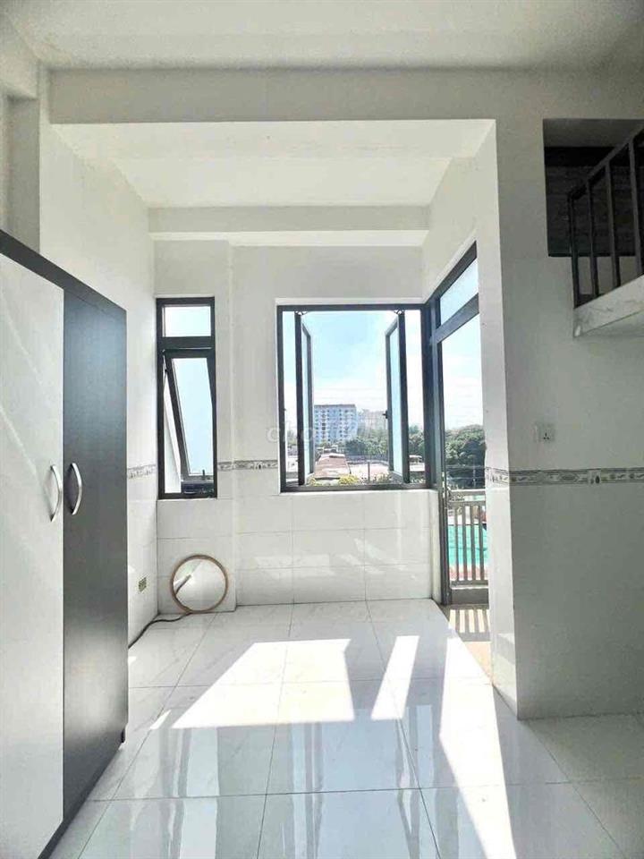 DUPLEX BAN CÔNG FULL NỘI THẤT CÁCH ĐẠI HỌC VĂN LANG CS3 500M