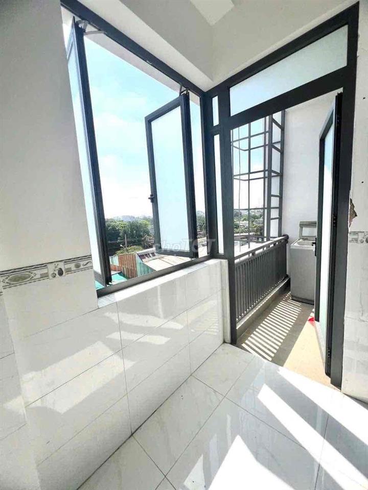 DUPLEX BAN CÔNG FULL NỘI THẤT CÁCH ĐẠI HỌC VĂN LANG CS3 500M