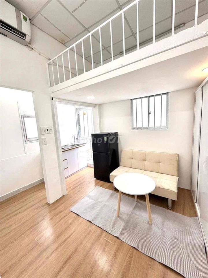 DUPLEX FULL NỘI THẤT BAN CÔNG ĐỐI DIỆN UEF