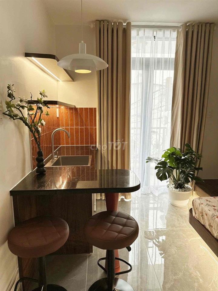 CĂN HỘ BAN CÔNG FULL NỘI THẤT MỚI 100% Ở NƠ TRANG LONG GẦN ĐH VĂN LANG