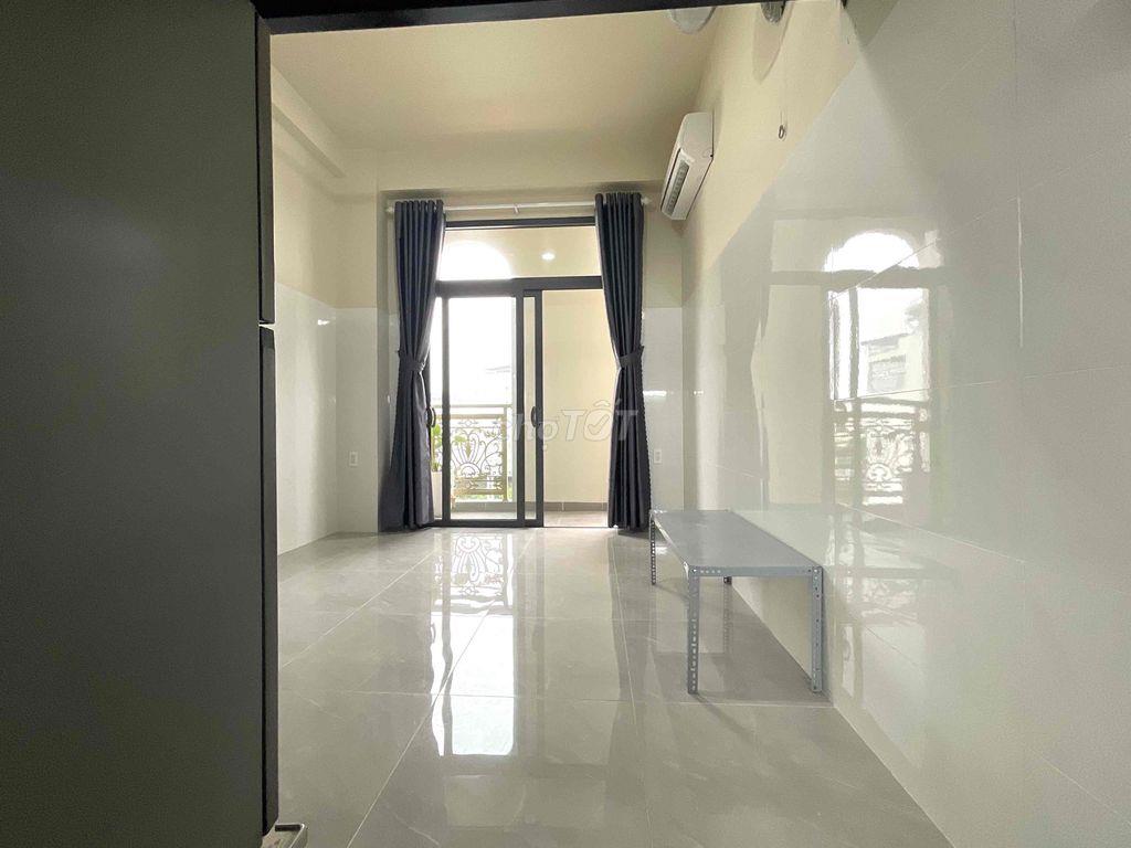 DUPLEX BAN CÔNG FULL NỘI THẤT CÁCH VLU 10P TẠI VƯỜN LÀI