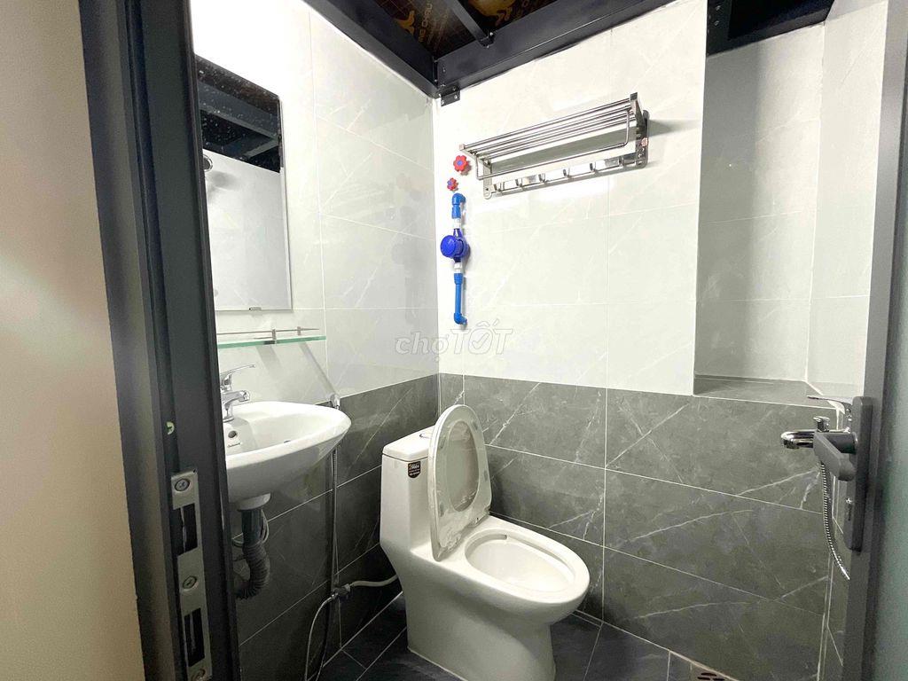 DUPLEX BAN CÔNG FULL NỘI THẤT CÁCH VLU 10P TẠI VƯỜN LÀI