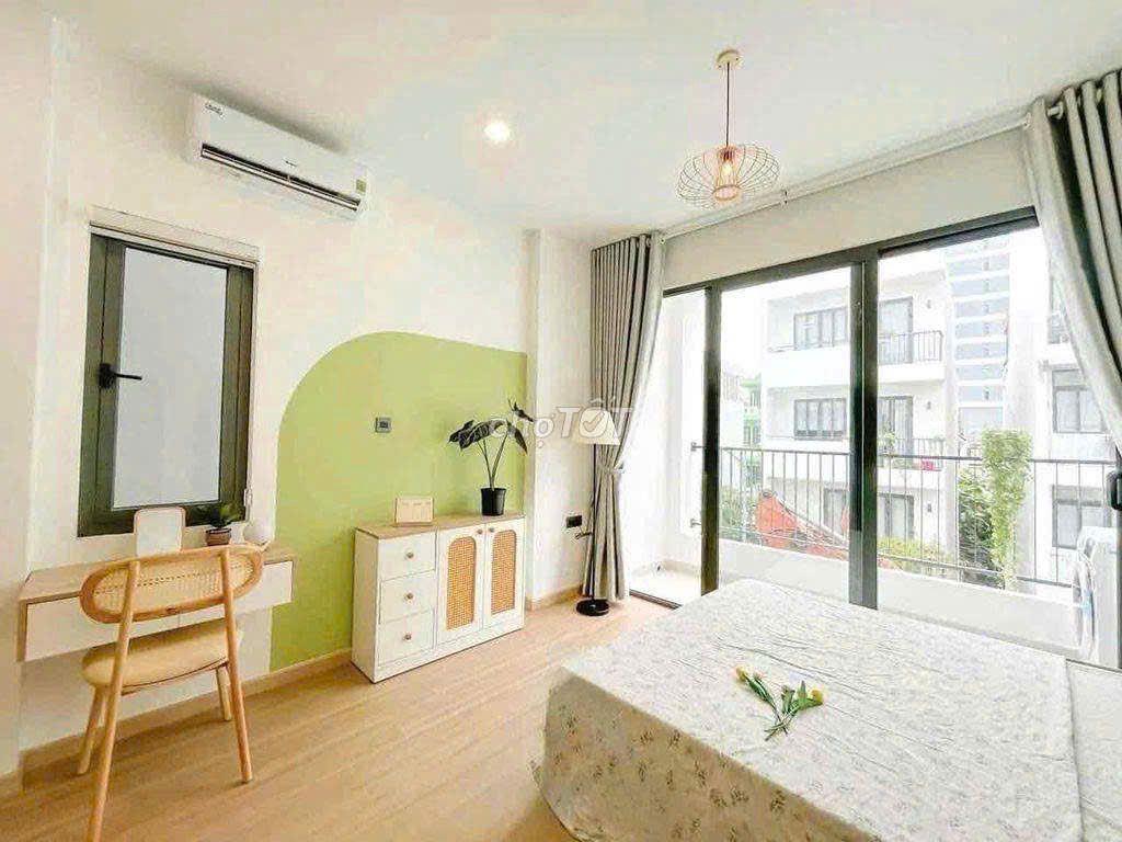 CĂN HỘ DỊCH VỤ 1 PHÒNG NGỦ FULL NỘI THẤT NGAY NGÃ TƯ HÀNG XANH
