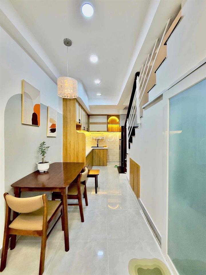 BÁN NHÀ ĐẸP SIÊU PHẨM LUNG LiNH - 4 TẦNG ĐÚT TRỆT