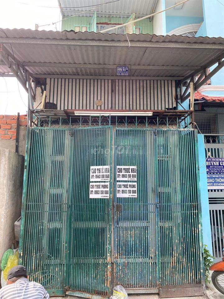 Nhà mặt đường hẻm ( rộng 12 m) 