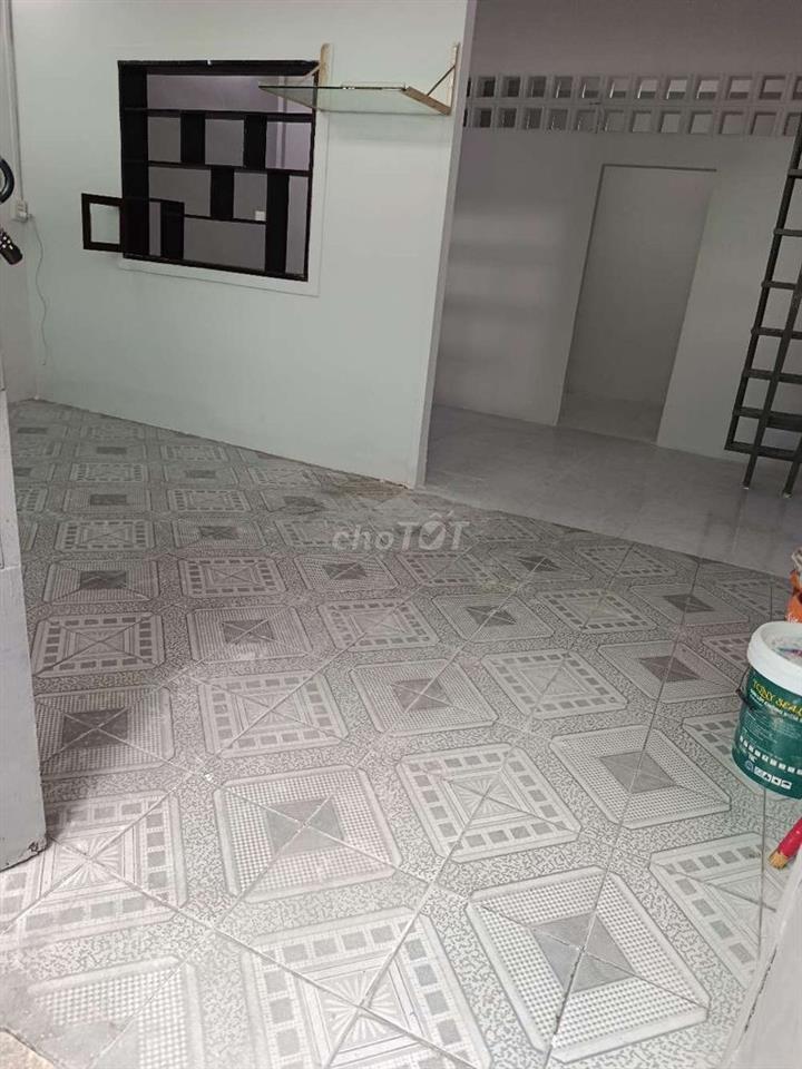 Nhà mới sửa 42/10 Nguyen Thuong Hien , Tret Lau,3PN Gia 11tr