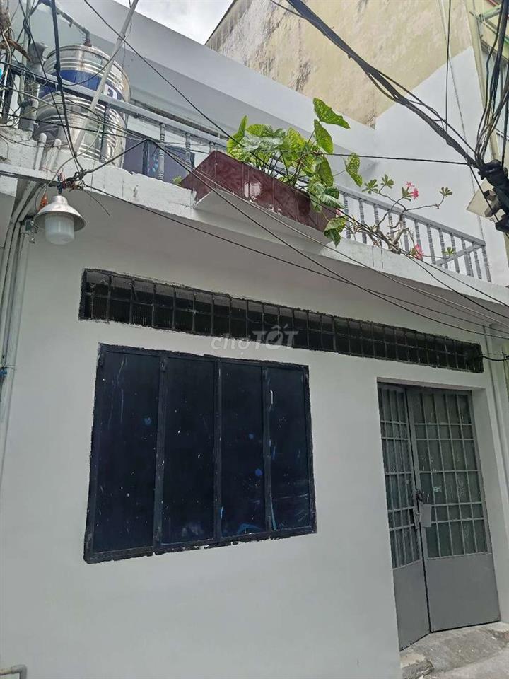 Nhà mới sửa 42/10 Nguyen Thuong Hien , Tret Lau,3PN Gia 11tr