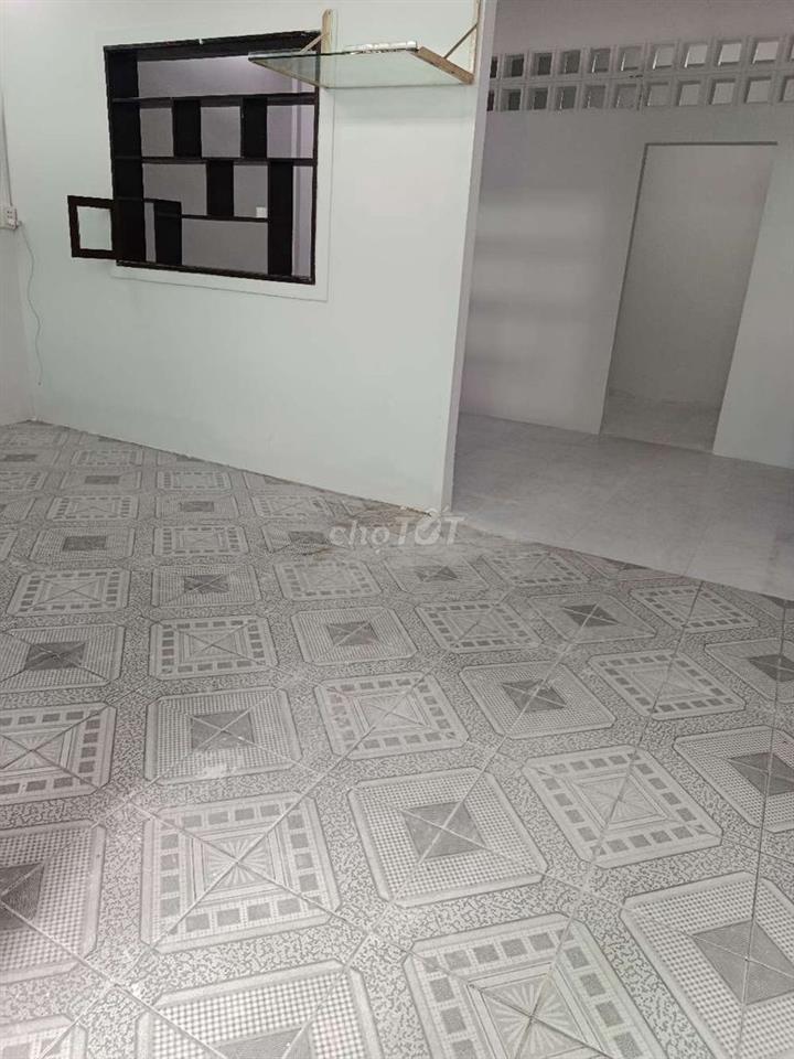 Nhà mới sửa 42/10 Nguyen Thuong Hien , Tret Lau,3PN Gia 11tr