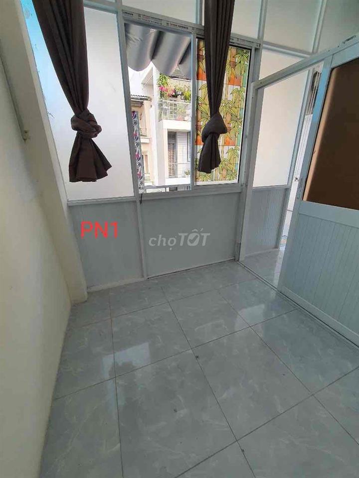 Chính chủ cho thuê CHDV 2 PN Ban Công