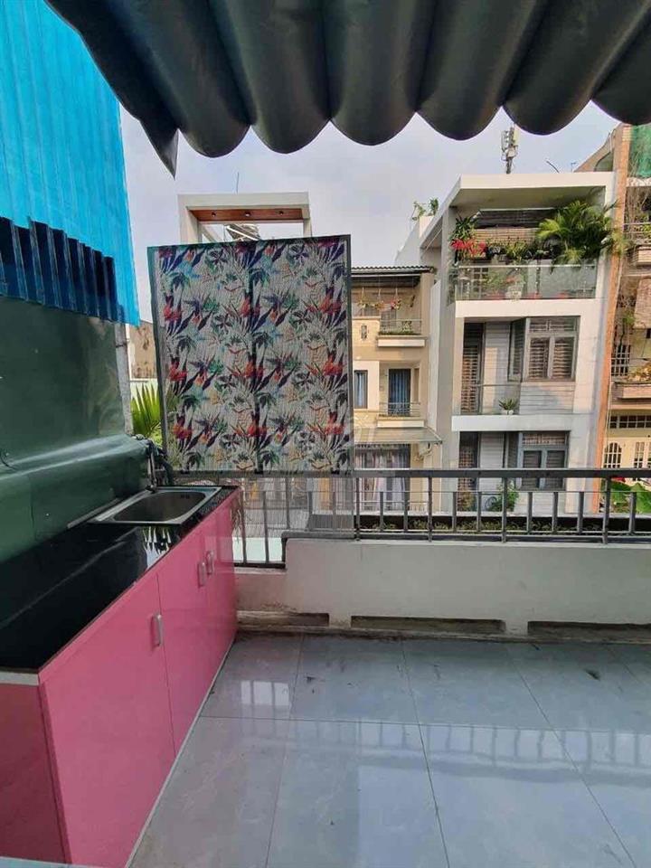 Chính chủ cho thuê CHDV 2 PN Ban Công